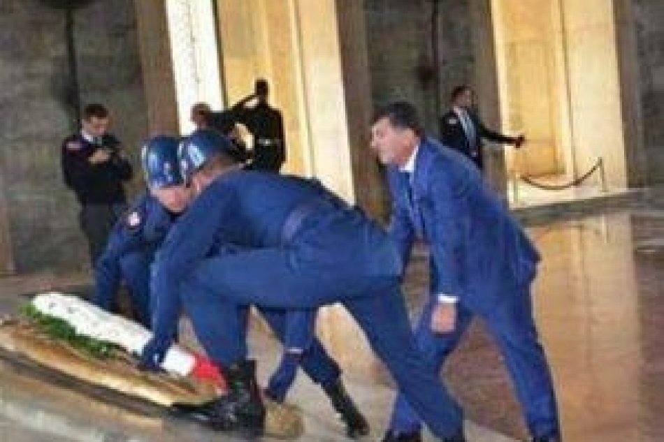 TMUHK ATA'NIN HUZURUNDA